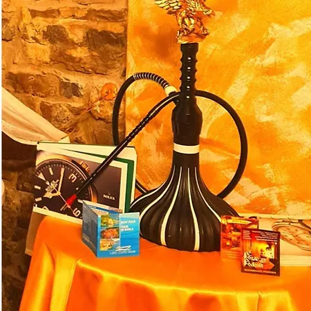 Botticelli Love hotel Albavilla