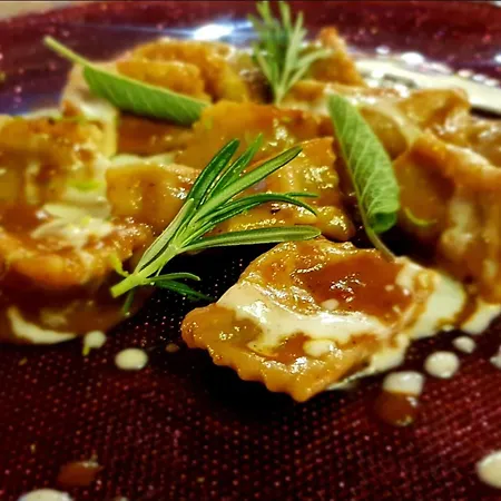 Love hotel Botticelli