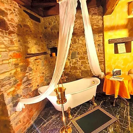 Botticelli Love hotel Albavilla