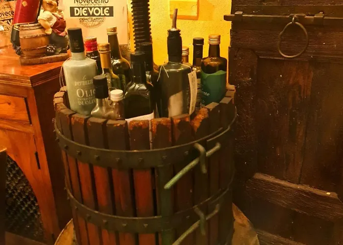 بيت الحب Botticelli *